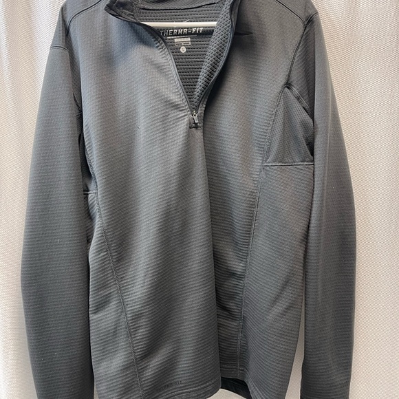 Thermafit Nike zip up - Picture 3 of 3